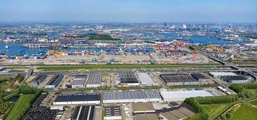 鹿特丹, 欧洲大港口，是欧洲5亿多消费者的门户